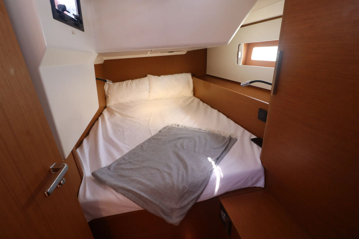 Pre-Owned 2023 Beneteau Monohull 45ft - Naos Yachts, Marina Del Rey CA IMG 3143