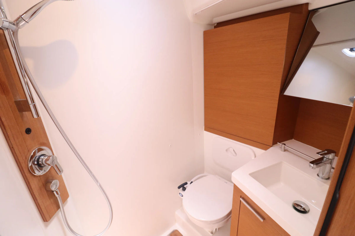 Pre-Owned 2023 Beneteau Monohull 45ft - Naos Yachts, Marina Del Rey CA IMG 3161