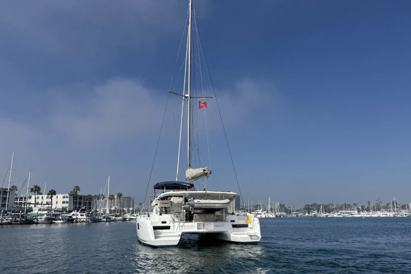 2022 LAGOON 42 ''CATALINA BREEZE''