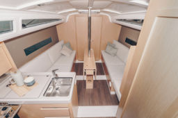 Thumbnail OCEANIS 30 1 PRESHOOTING INTERIEUR V2  12 sur 16 .jpg 1900px