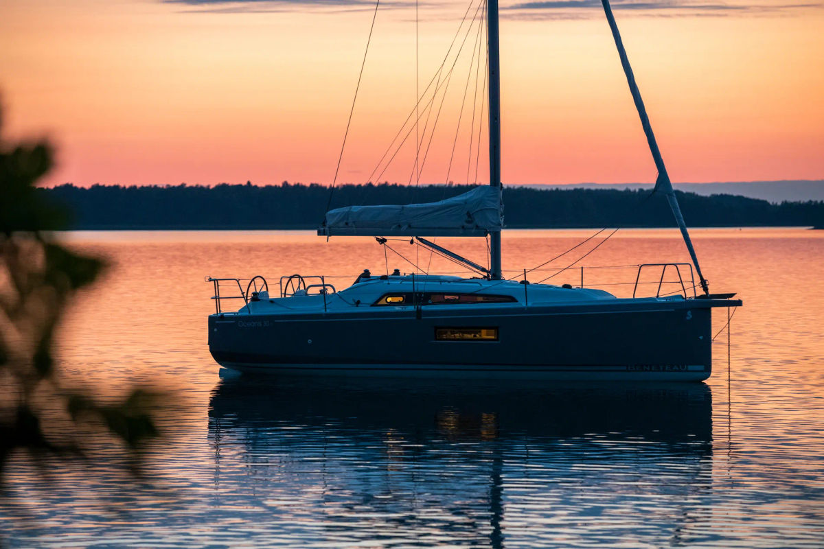 Oceanis 30.1 9431.jpg 1900px