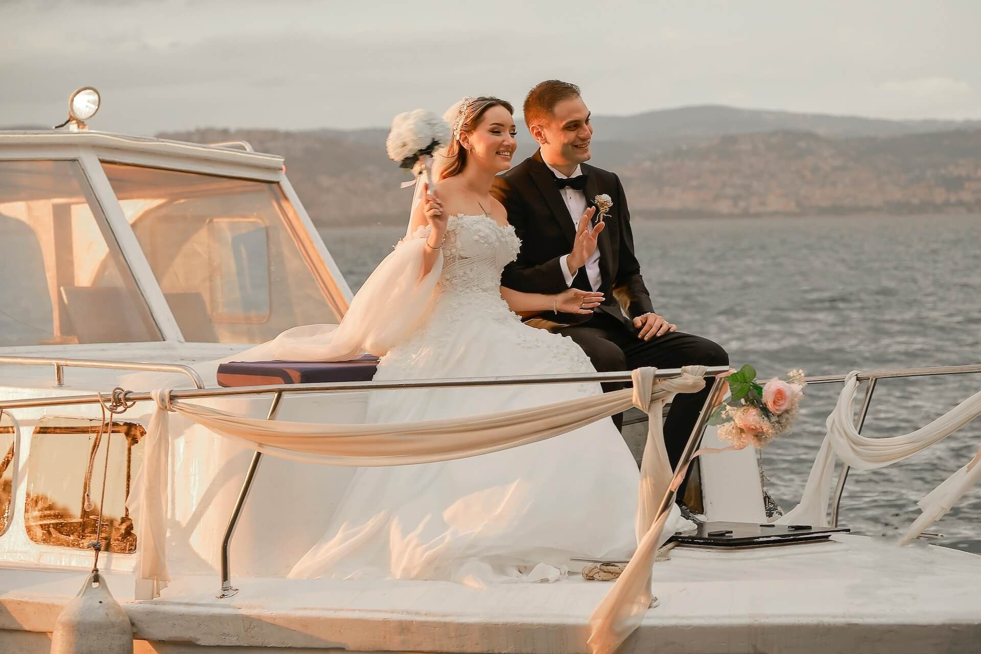Yacht rental for weddings in Marina del Rey
