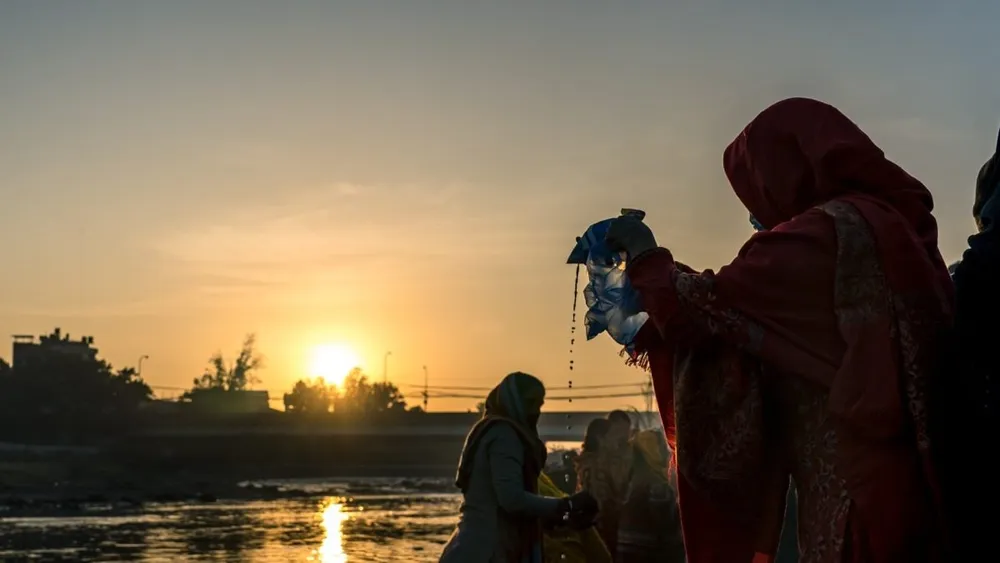 Chhath Puja 2024: Celebrating the Sun God with Rituals and Fasting