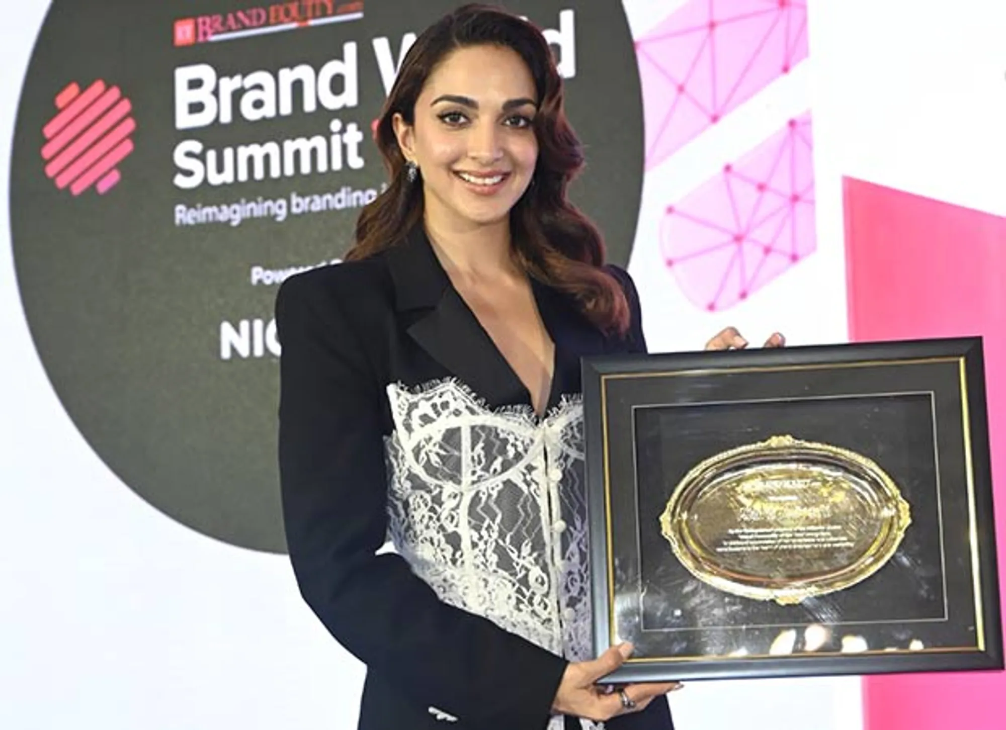 Kiara Advani Wins "Brand Personality of the Year" Award for Authentic Brand Partnerships
