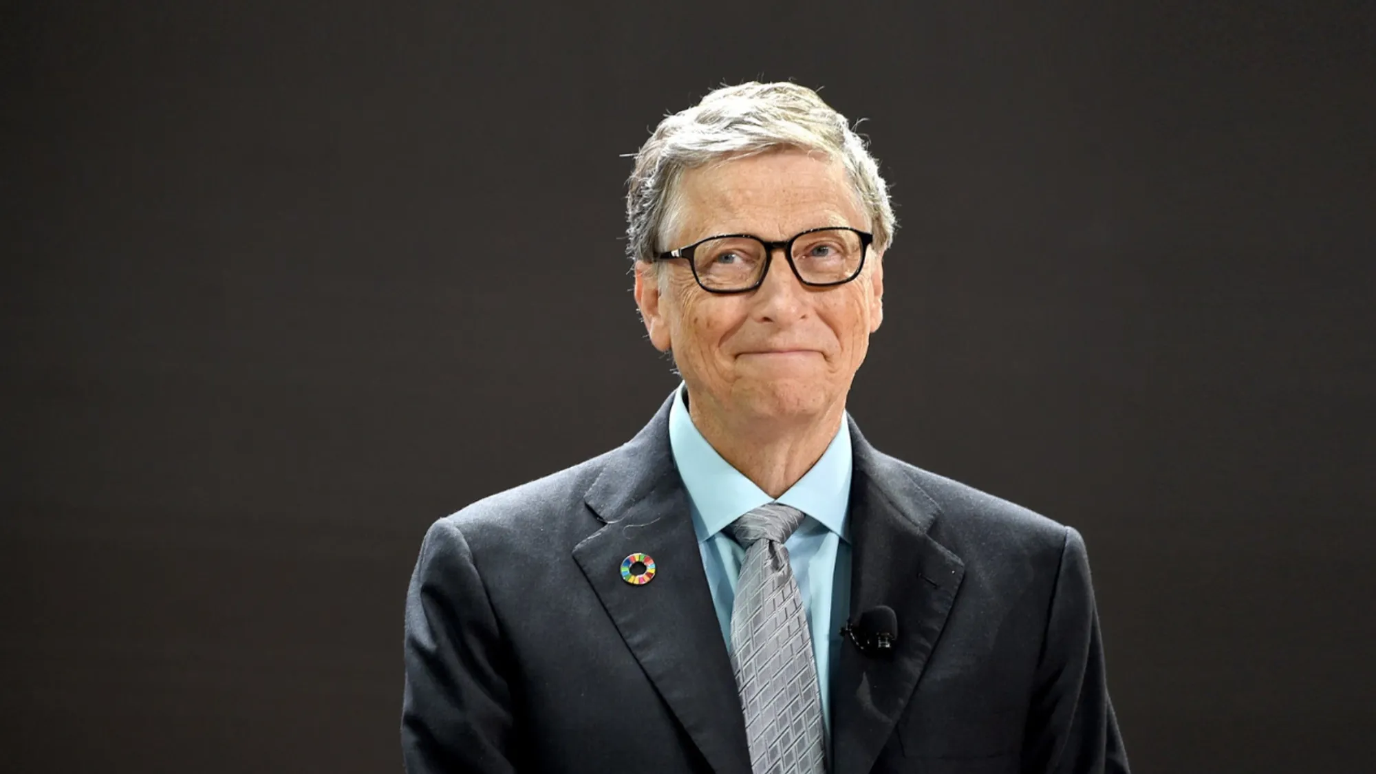 Bill Gates Lauds AI Features in Microsoft Teams and ChatGPT for Learning and Writing