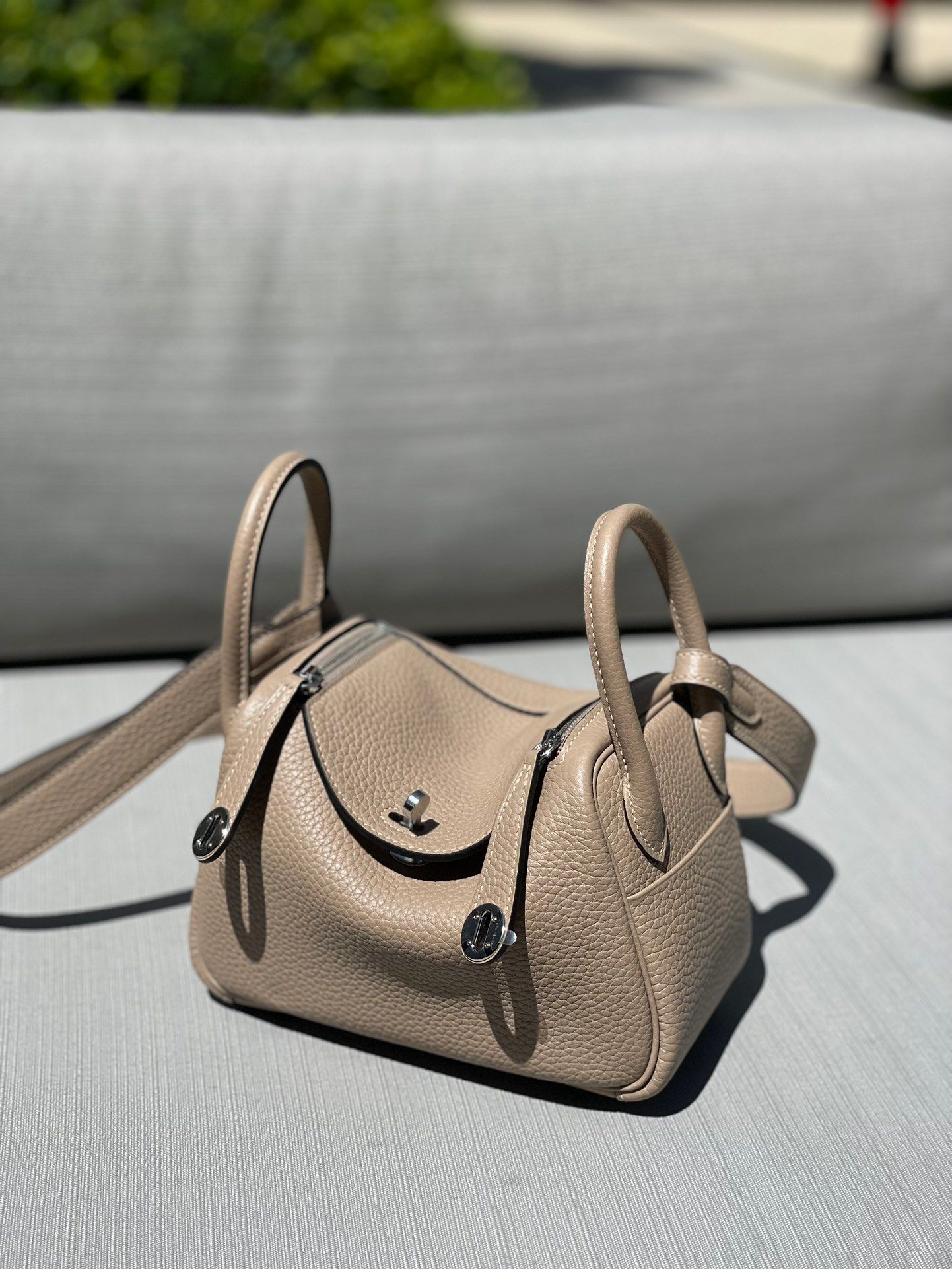 Hermès Hermès Lindy Gris Tourterelle Silver thumbnail 2