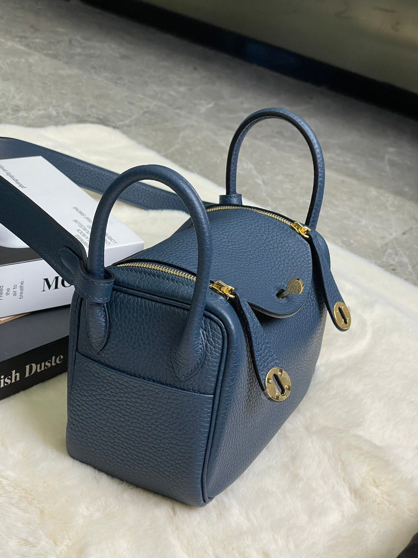 Hermès Hermès Lindy Clémence Gold thumbnail 2