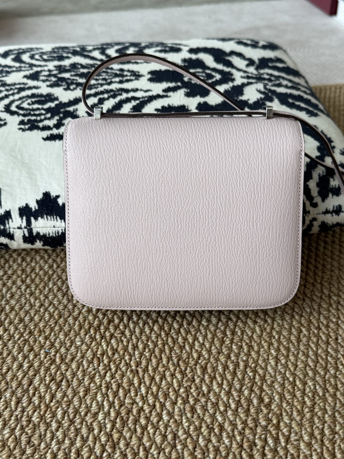 Hermès Hermès Constance 19 Pink Silver thumbnail 4