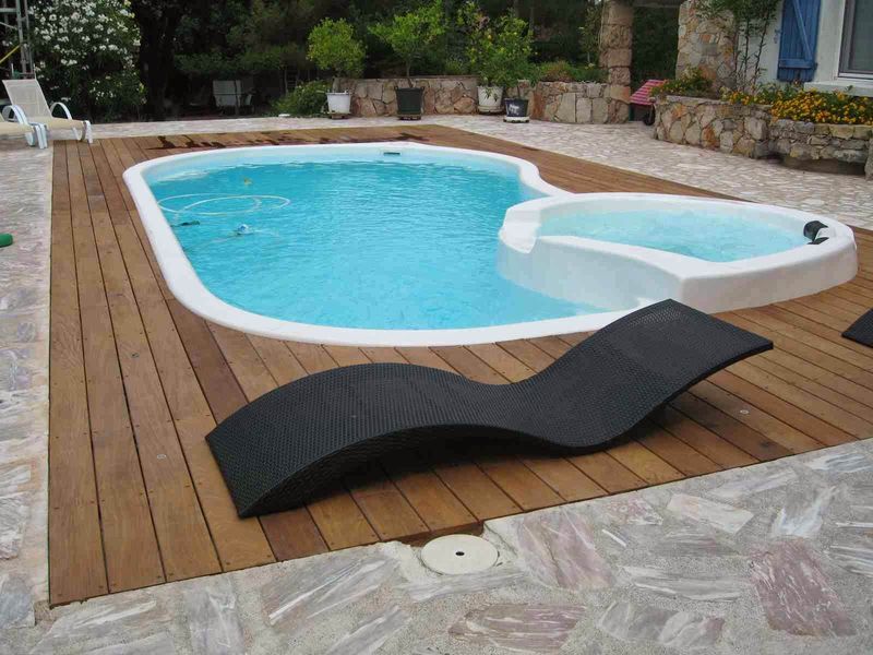 Piscine familiale 8x4 Meyrin