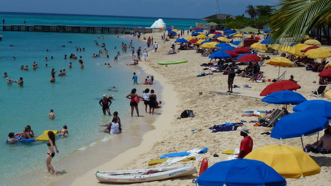 Flamingo Beach, Montego Bay, Jamaica holiday. Travel Agent Finder