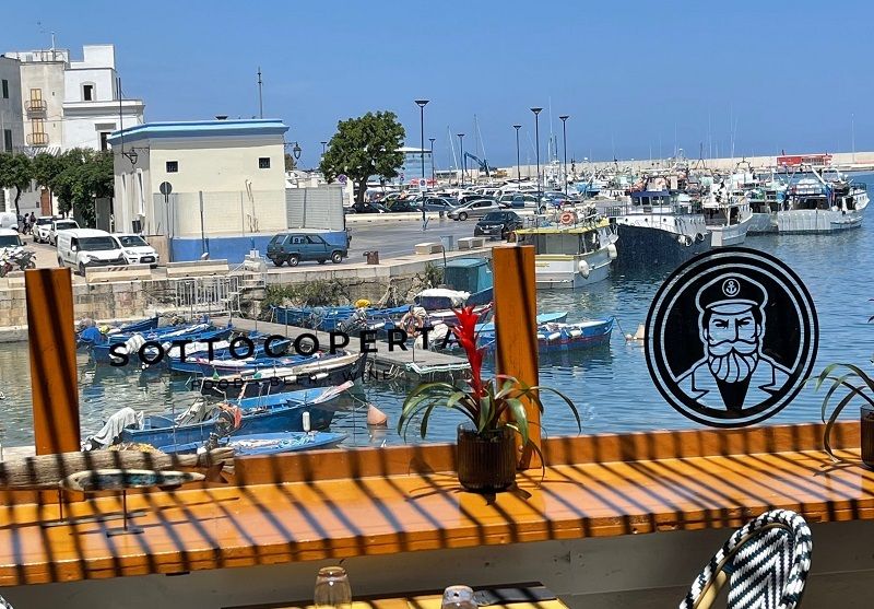 Sottocoperta Pub Views, Monopoli, Puglia in Italy