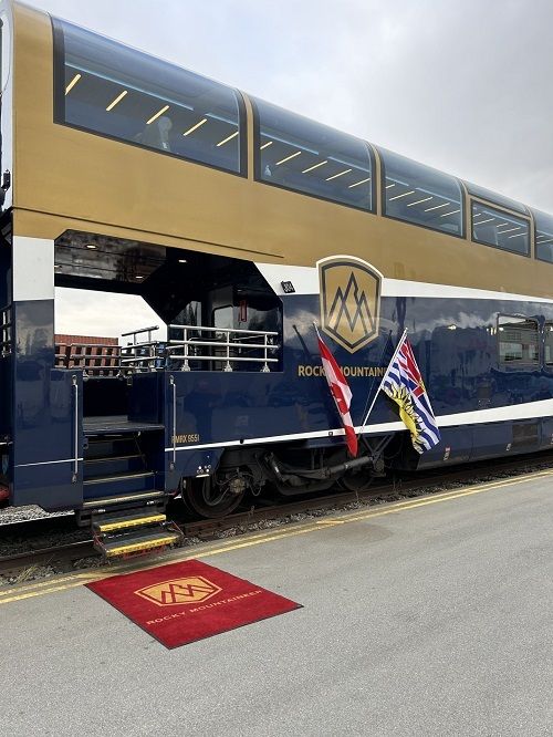 Rocky Mountaineer Train Gold Leaf service train embarkation red carpet!