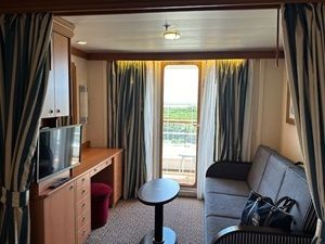 Disney Wonder, Verandah cabin stateroom.