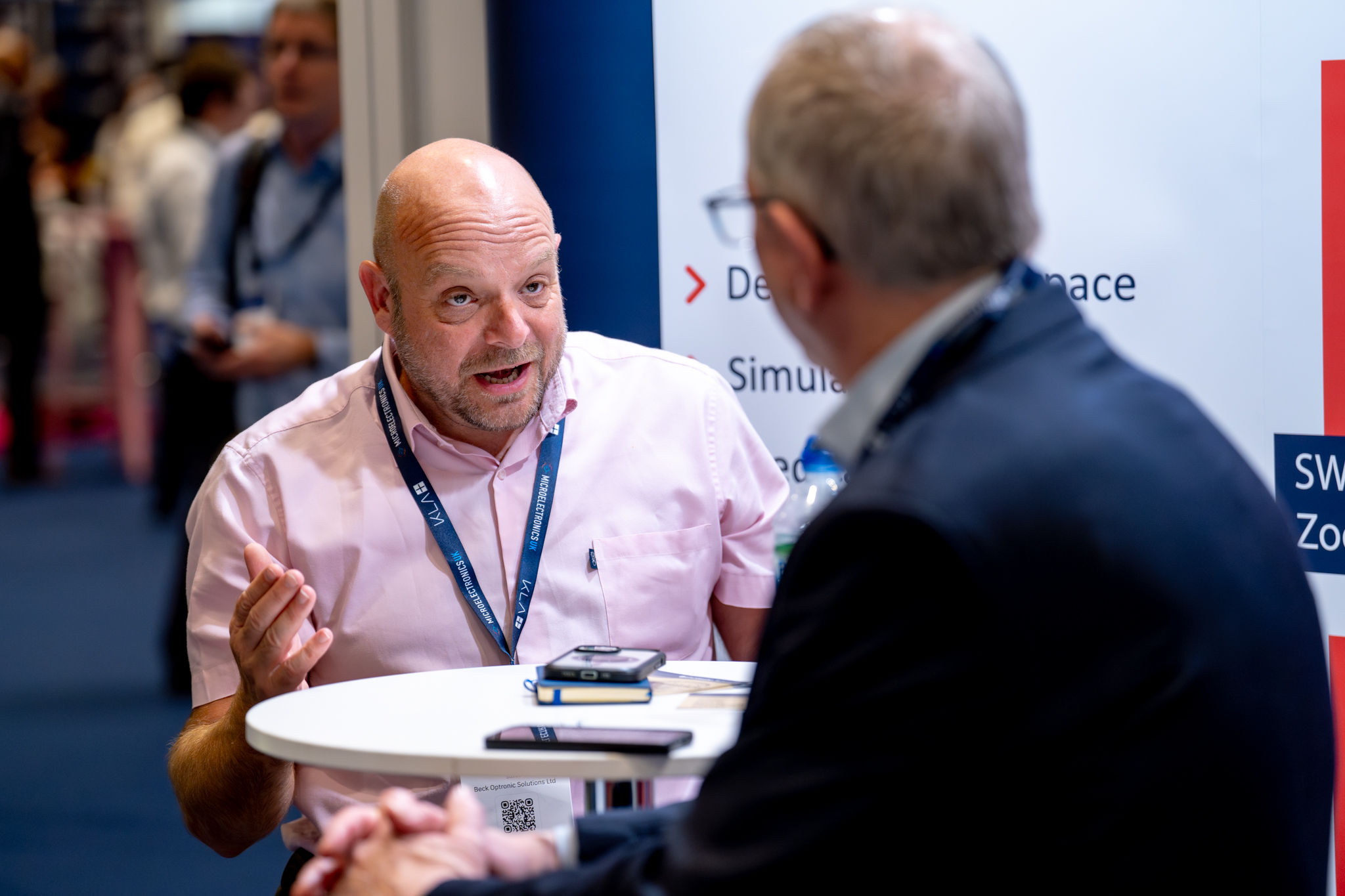 1-2-1 meeting between two attendees