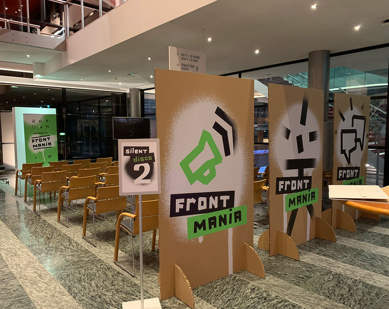 Frontmania event