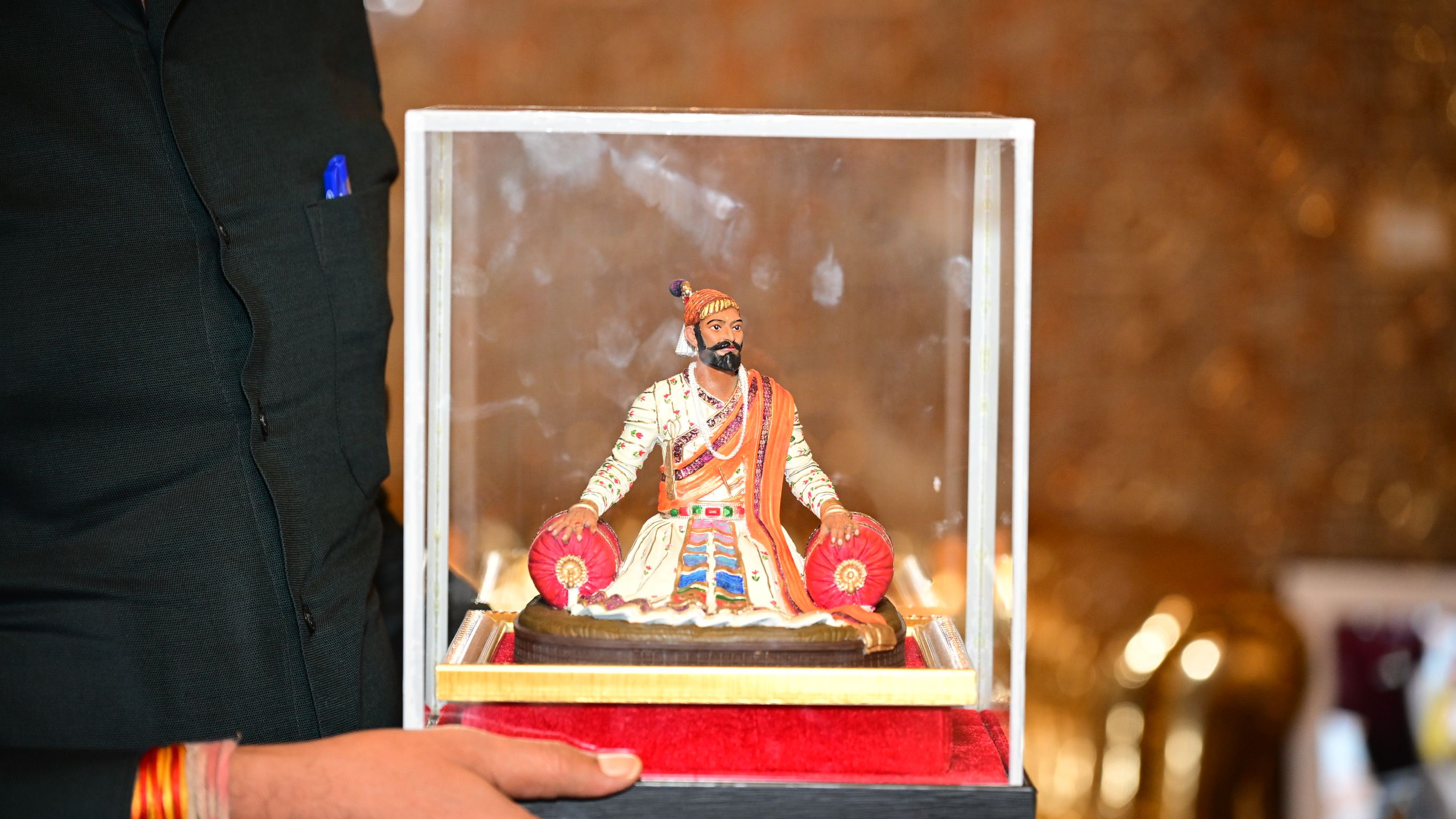 छत्रपति शिवाजी महाराज की प्रेरणा को कार्य में बदलने के लिए प्रतिबद्ध हैं : डॉ अभिषेक वर्मा