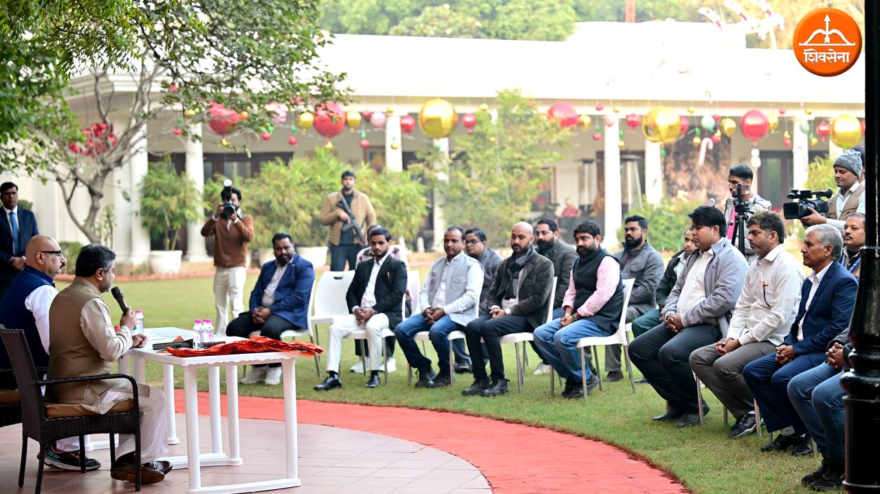 21 DTC Karmchari Ekta Union members joined ShivSena in presence of Dr Abhishek Verma ~ Dec 19 2025