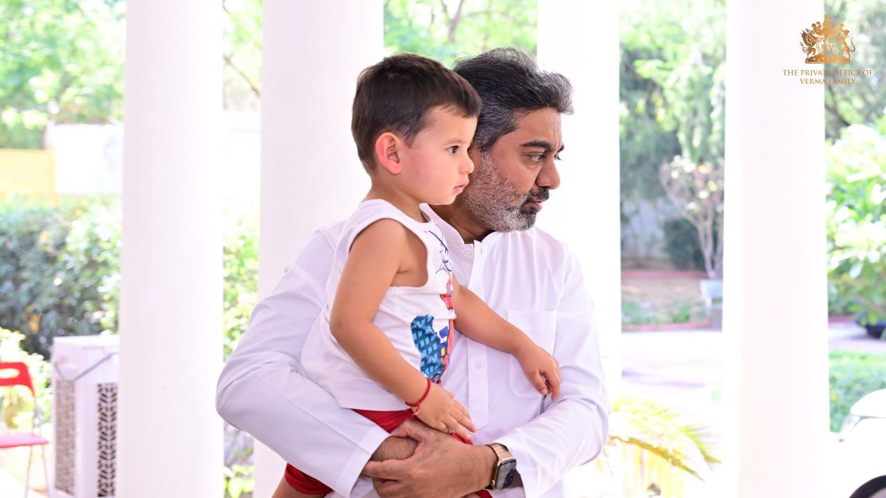 Homecoming is complete only when Little King Aditeshwar Verma is in Papa’s arms. ❤️