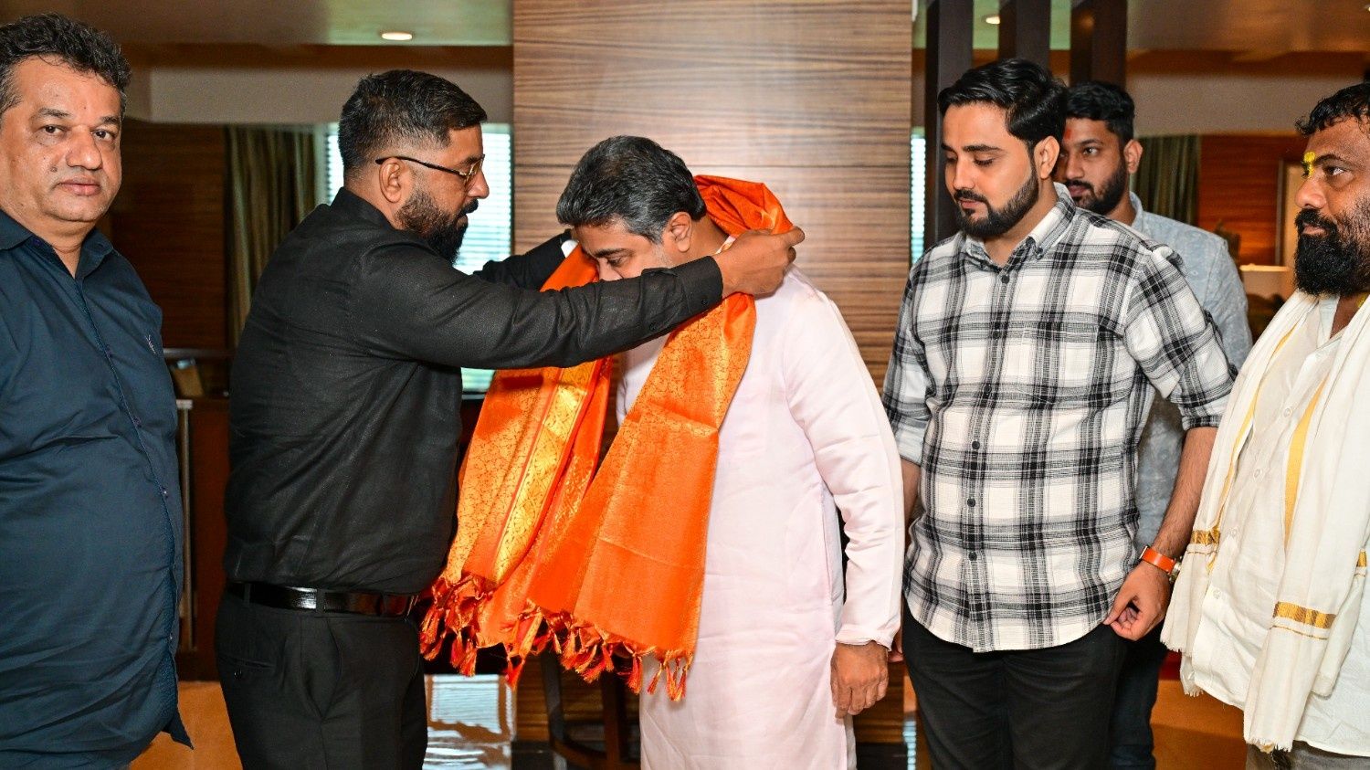 विकसित महाराष्ट्र और विकसित भारत के लिए डॉ. अभिषेक वर्मा ने मुंबई में की महत्वपूर्ण वार्ता