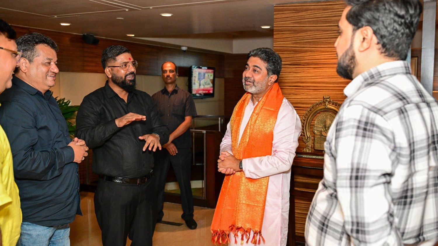 विकसित महाराष्ट्र और विकसित भारत के लिए डॉ. अभिषेक वर्मा ने मुंबई में की महत्वपूर्ण वार्ता
