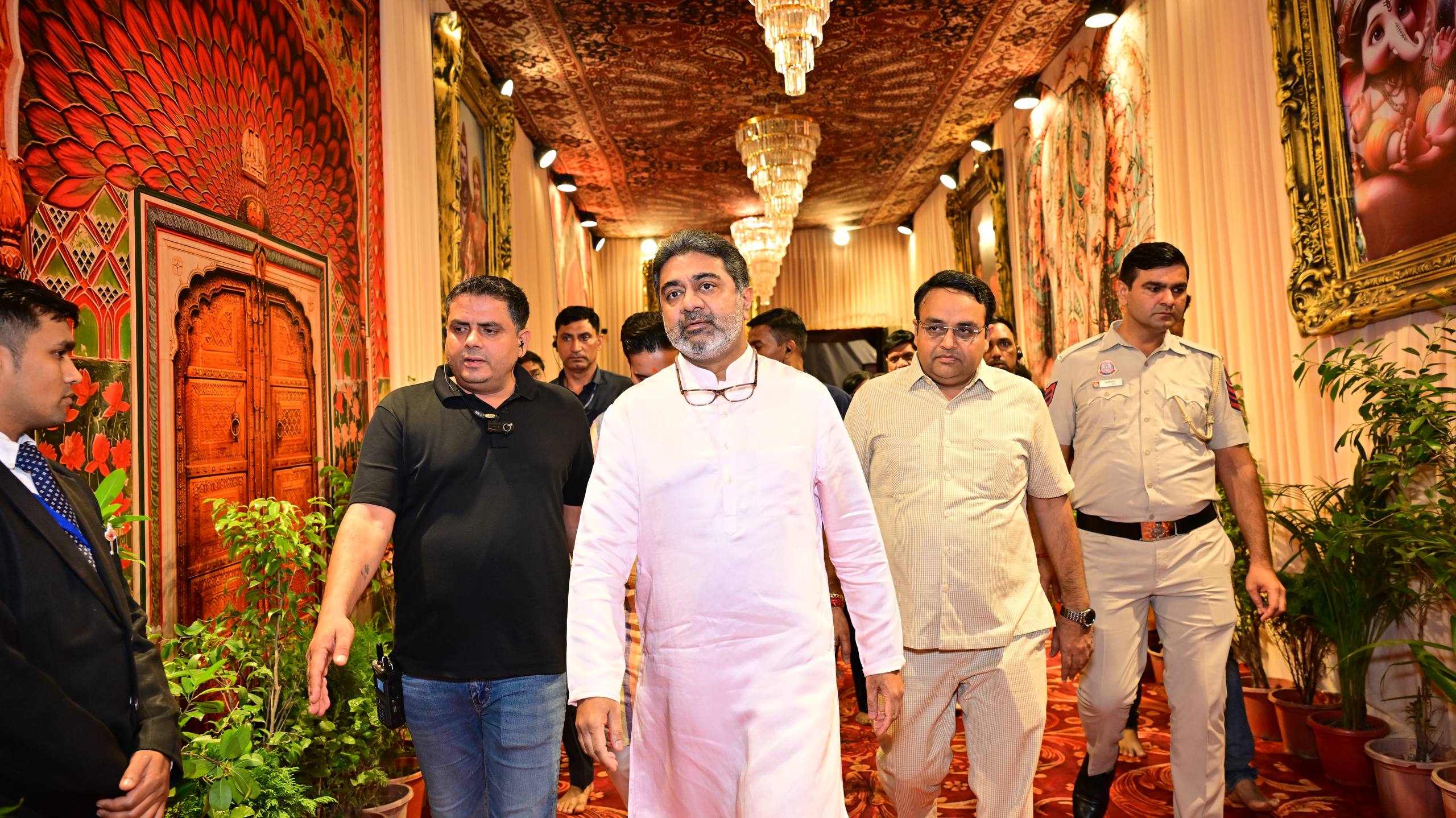 ShivSena’s Dr.Abhishek Verma Offers Prayers at Ganapati Puja by Lal Bagh Ka Raja Trust, Delhi ~ 2 Sept 2025