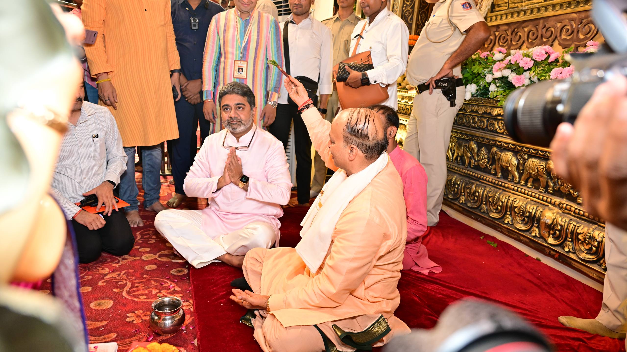 ShivSena’s Dr.Abhishek Verma Offers Prayers at Ganapati Puja by Lal Bagh Ka Raja Trust, Delhi ~ 2 Sept 2025