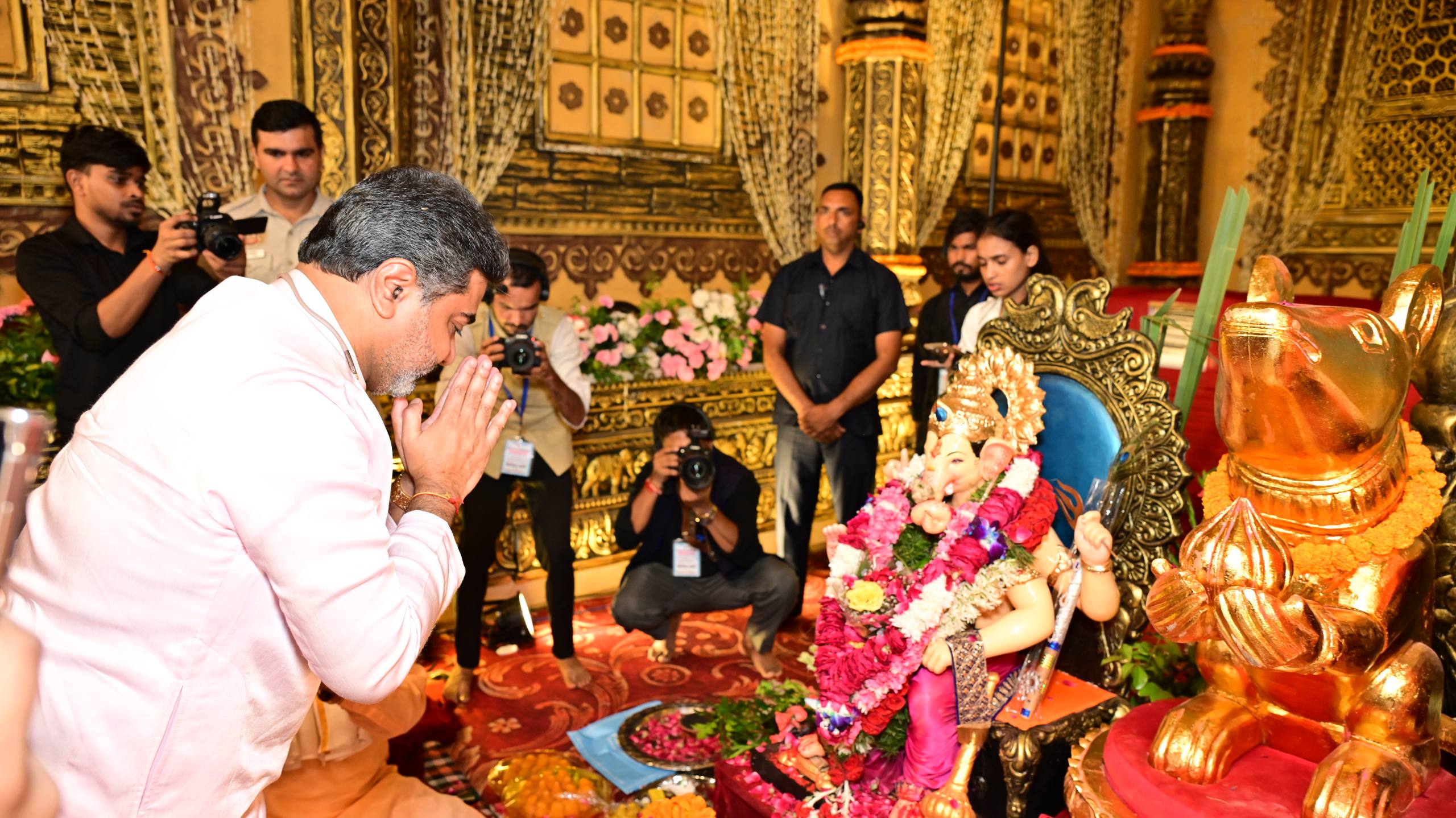 ShivSena’s Dr.Abhishek Verma Offers Prayers at Ganapati Puja by Lal Bagh Ka Raja Trust, Delhi ~ 2 Sept 2025