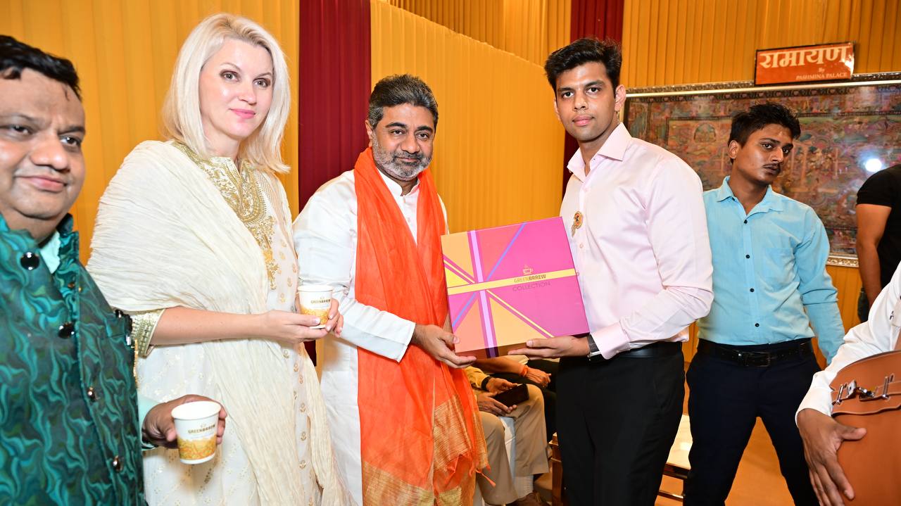 Dr. Abhishek Verma with his family Attends Grand Ramleela organized by Shri Dharmik Leela Committee at the Red Fort in Delhi | 29 Sep 2025