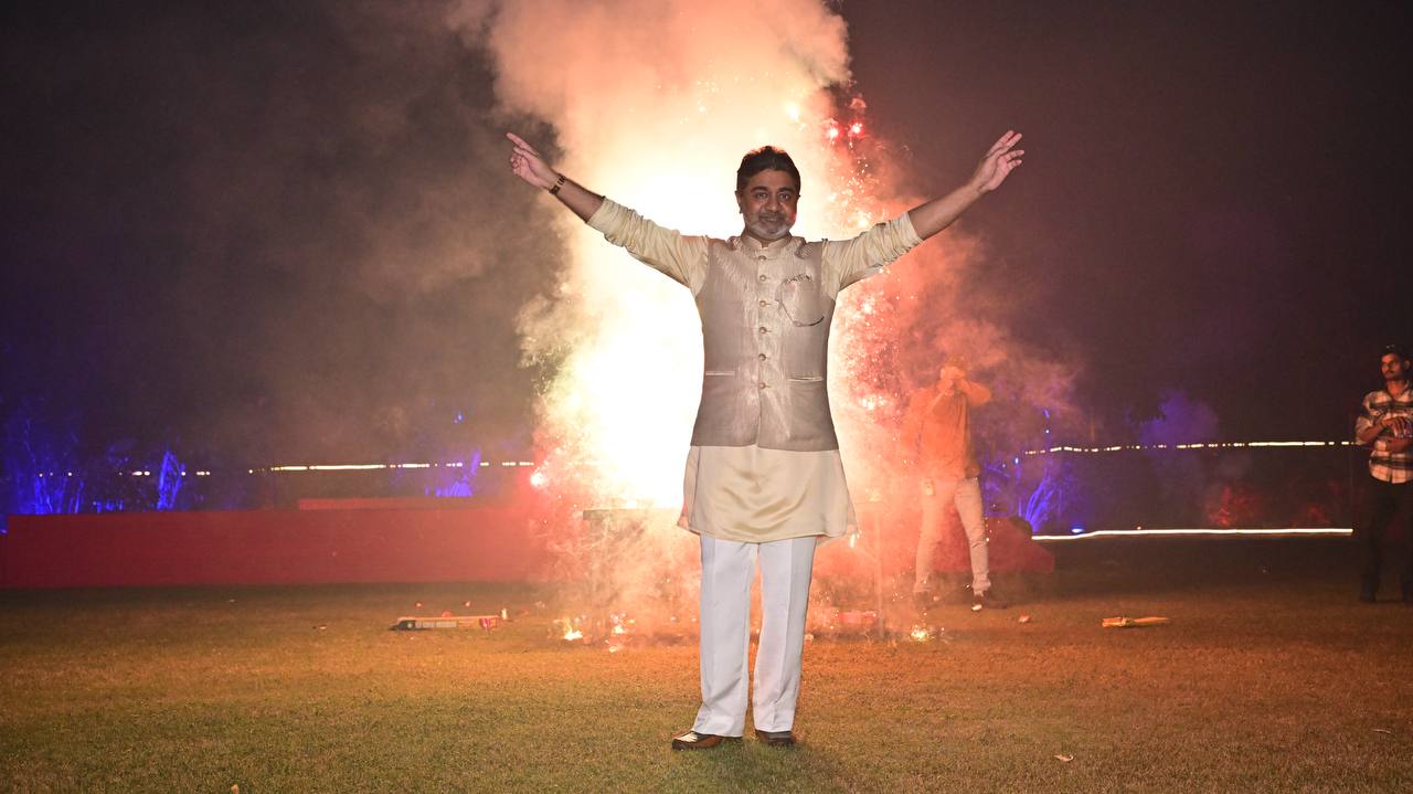 Diwali 2025 fireworks with Romanian and Lithuanian relatives at Verma Family Residence