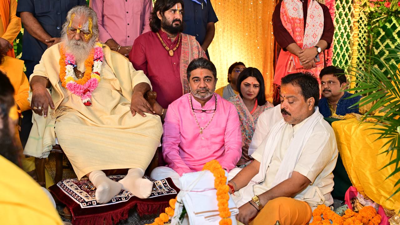Radha Ashtami Blessings | Dr. Abhishek Verma & Mahant Nritya Gopal Das Ji | 31 Aug 2025