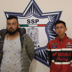 Capturan en el Centro Histórico de Puebla a narcomenudistas
