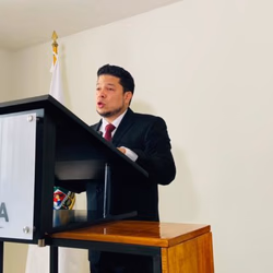 Biestro revela denuncias por desvió de recursos en el Congreso