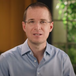 Democracia en México está bajo amenaza por López Obrador, afirma Ricardo Anaya