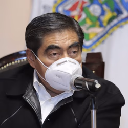 No hay condiciones de reapertura para más actividades no esenciales en Puebla: MBH