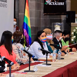 Ayuntamiento de Puebla realiza boda colectiva incluyente