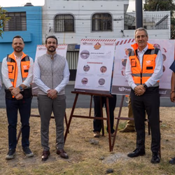Presidente municipal de la capital poblana supervisa campaña de bacheo