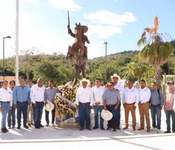 Asiste Pavel Gaspar al 114 aniversario de la firma del Plan de Ayala