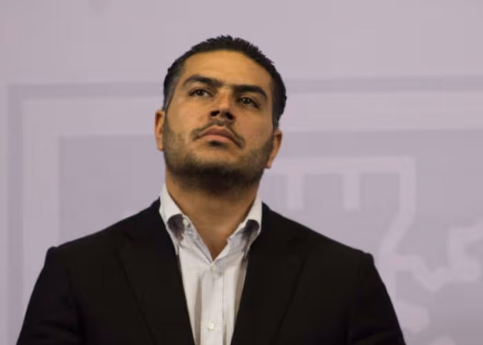 “Seguimos tras de ti”: Hallan “narcomanta” contra García Harfuch en la GAM