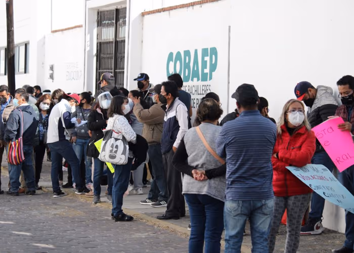Toman sindicalizados instalaciones del COBAEP para exigir respeto a sus derechos laborales