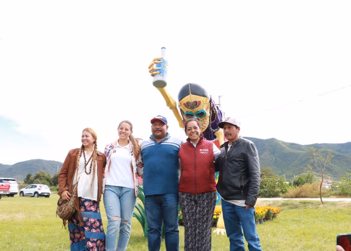 Gobierno de Atlixco y Organizadores anuncian la 2da. Feria de la Flor de Cempasúchil y terciopelo 
