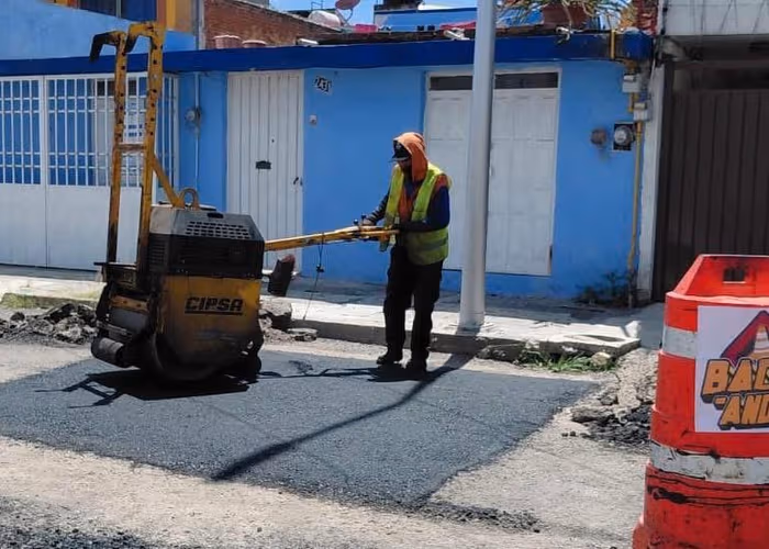 Campaña Capitalina Bacheando Puebla: refuerza atención en vialidades secundarias de la capital