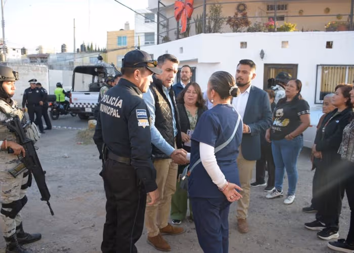 Recorre titular de la SSC Puebla la colonia Ex Hacienda de Chapulco, para conocer inquietudes de colonos