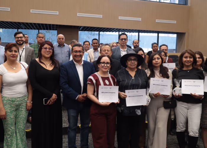 Reconocen en el Congreso de Puebla labor y contribuciones de mujeres migrantes