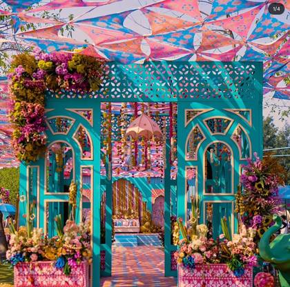 Ceiling and Gate / Entrance — Mehendi decor
