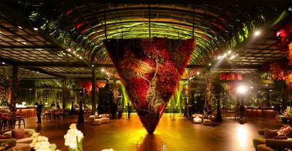 Floral detail and Ceiling — Reception decor