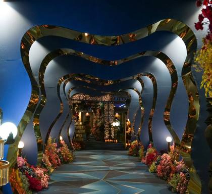 Gate / Entrance and Aisle / Walkway — Reception decor