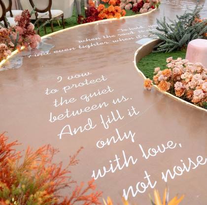 Gate / Entrance and Aisle / Walkway — Wedding decor