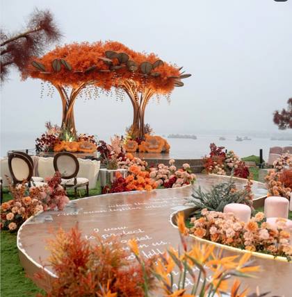 Gate / Entrance and Mandap — Wedding decor