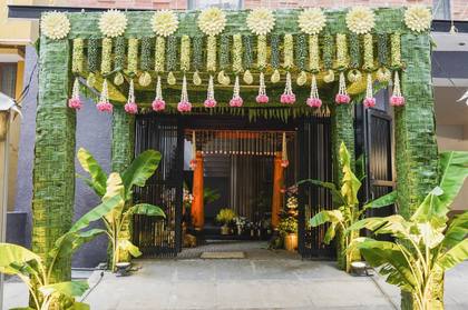 Gate / Entrance — Pelikuthuru decor — Griha Pravesh