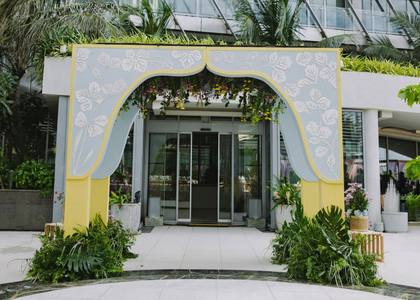 Gate / Entrance — Mehendi decor — ITC Ratnadipa Colombo